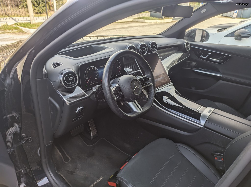 Mercedes-Benz GLC Coupe '24 AMG Line 300 de 4Matic Coupe19