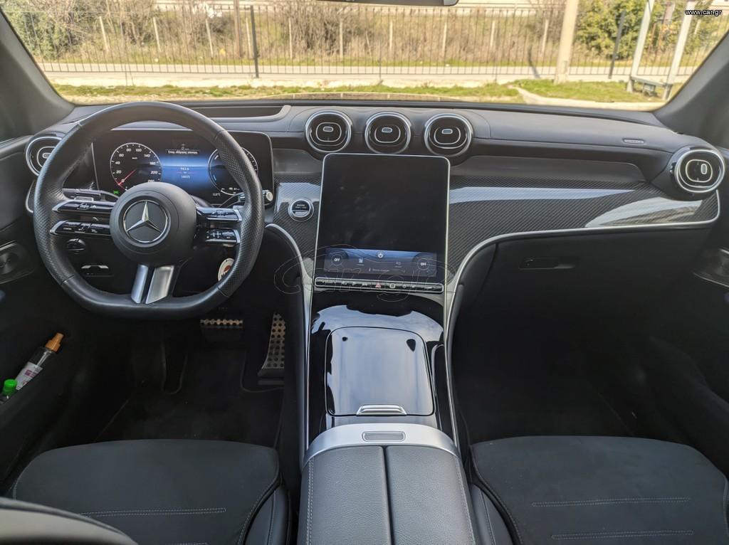 Mercedes-Benz GLC Coupe '24 AMG Line 300 de 4Matic Coupe22