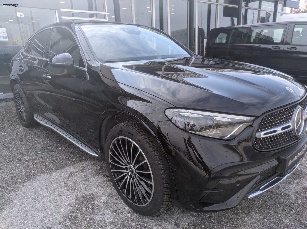 Mercedes-Benz GLC Coupe '24 AMG Line 300 de 4Matic Coupe4